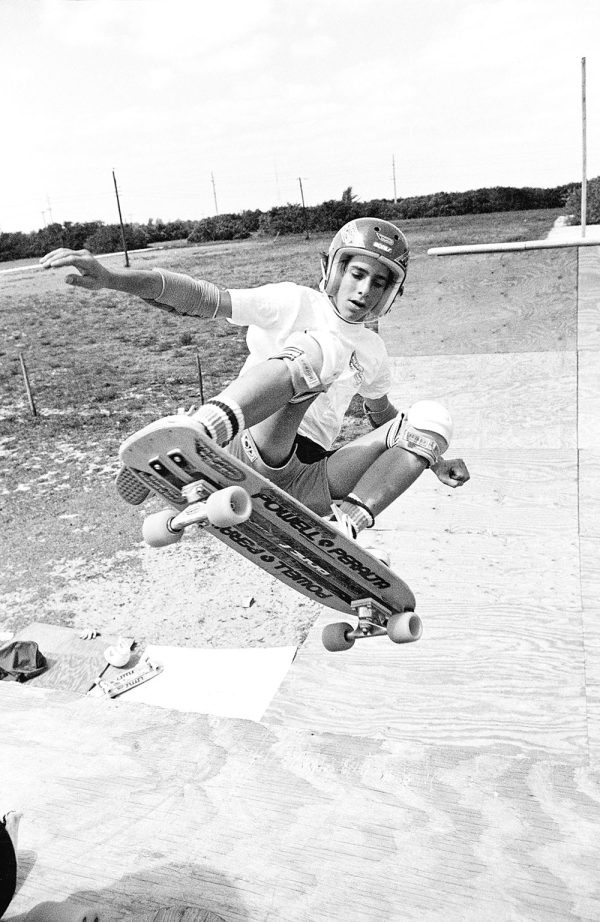 Ollie ‣ BackSide Skate Mag COM